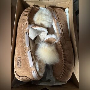 UGG Dakota Pom Pom Slippers in Tan